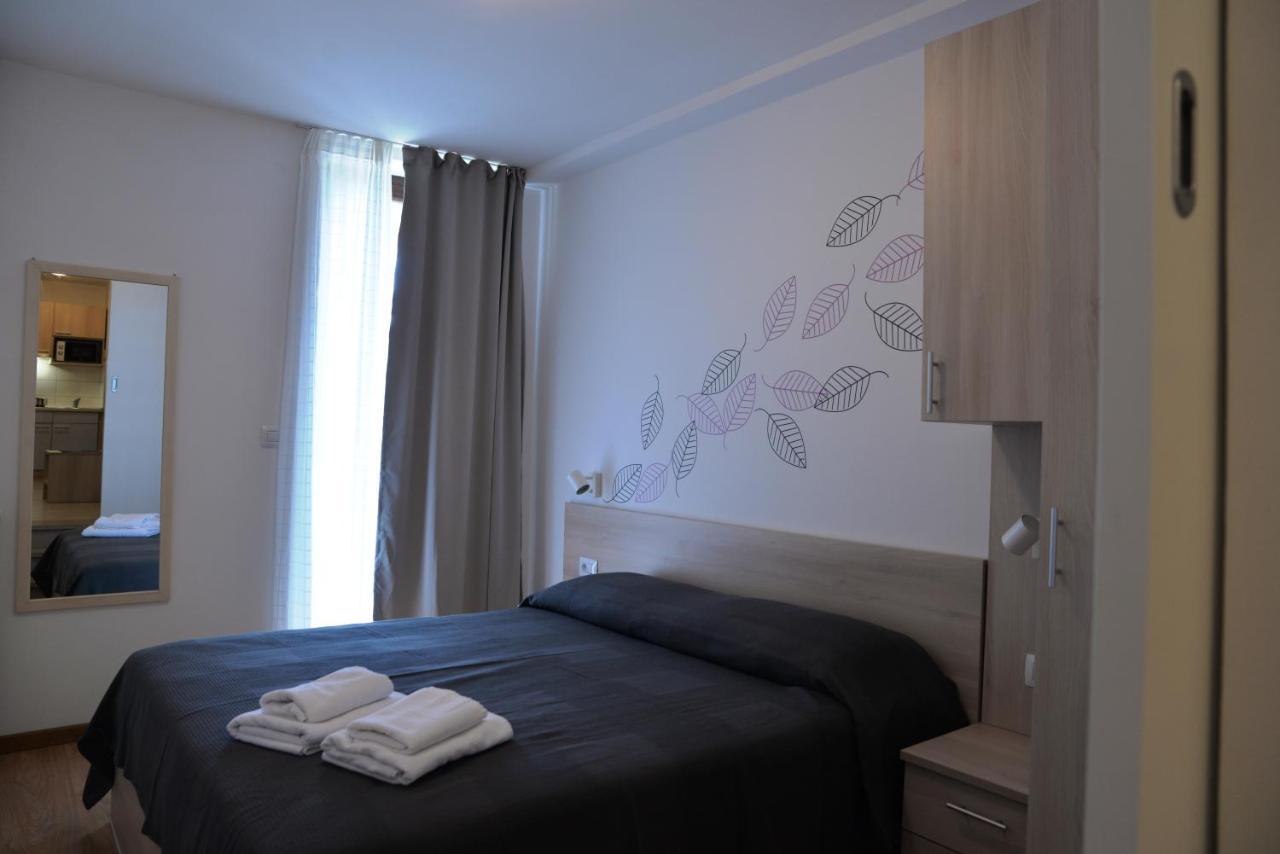 Apartments Palma & Pino Cres Eksteriør bilde