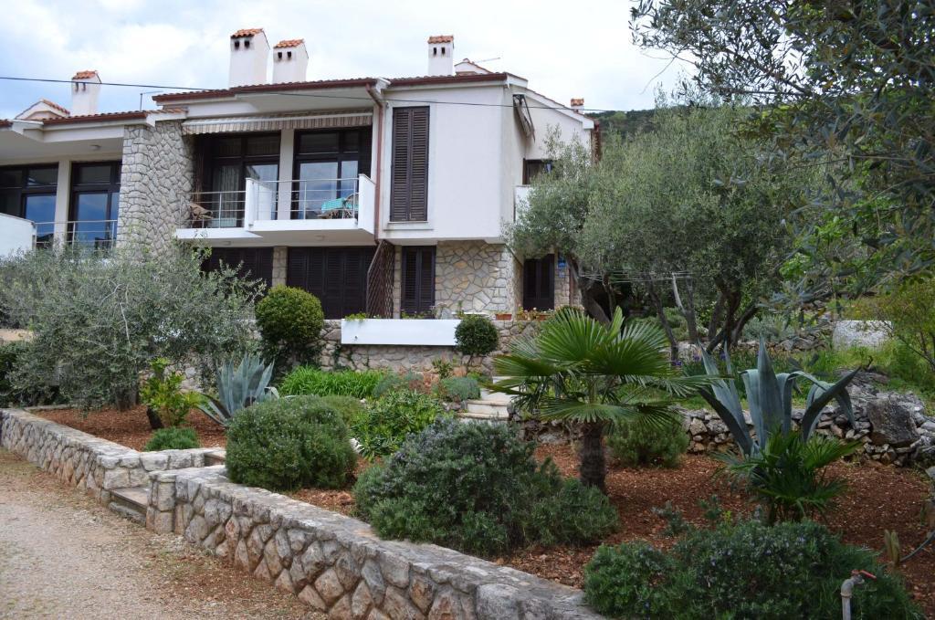 Apartments Palma & Pino Cres Eksteriør bilde